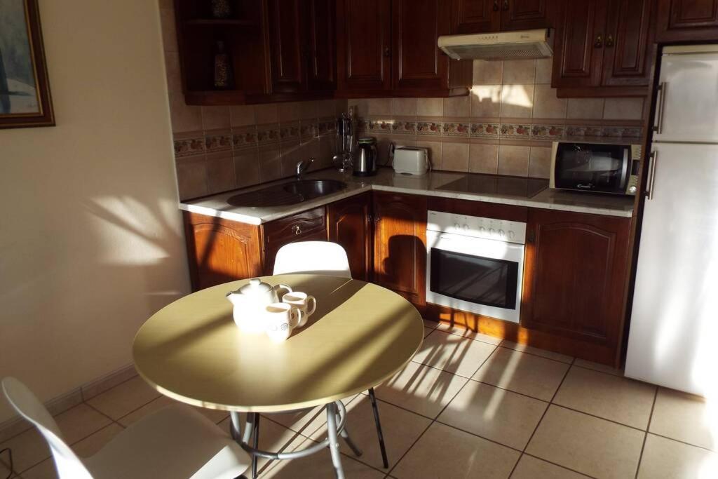 Playa Bastian A47 - Ocean View Apartment Коста Тегисе Екстериор снимка
